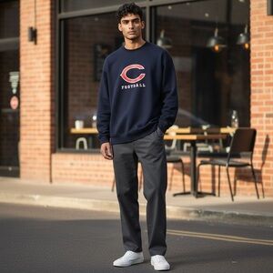 Chicago Bear Embroidered Logo Mens XL Blue Pullover Crewneck NFC North